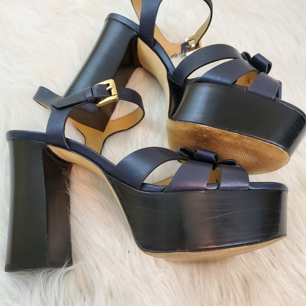 **Michael Kors Sz 8.5 Tara Navy Floral Sandals - Picture 7 of 12
